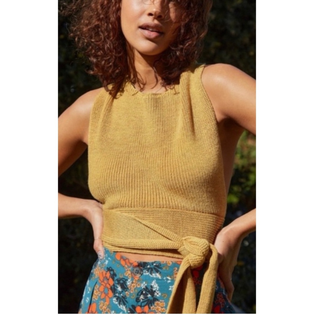 Free People Beach Orchid Sweater Tank Tie Back Cropped Size M Golden Yellow